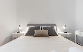 Naxian White House In Glinado